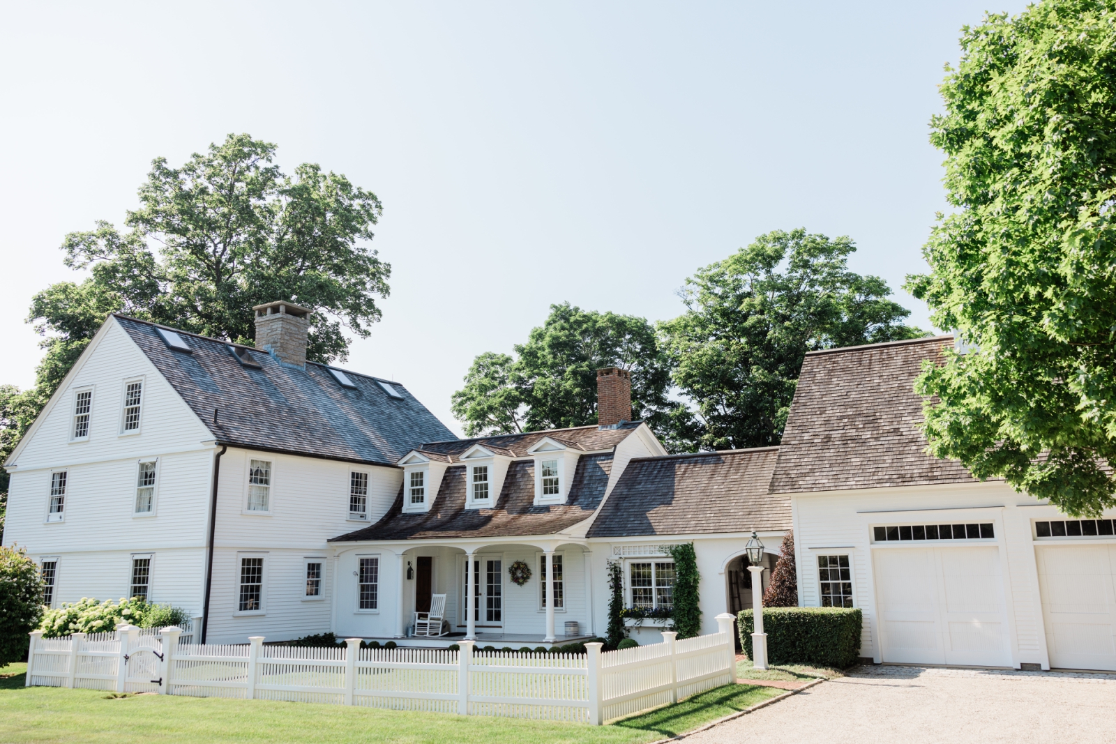 The Smith Farm Gardens historic home on a summer wedding day in June